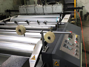 LSPE1500型緩沖復(fù)合PE氣泡膜機(jī)-全自動(dòng)高速氣墊膜機(jī)-氣泡膜機(jī)器